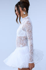 EVERYDAY MOCK NECK LACE BODYSUIT IN WHITE