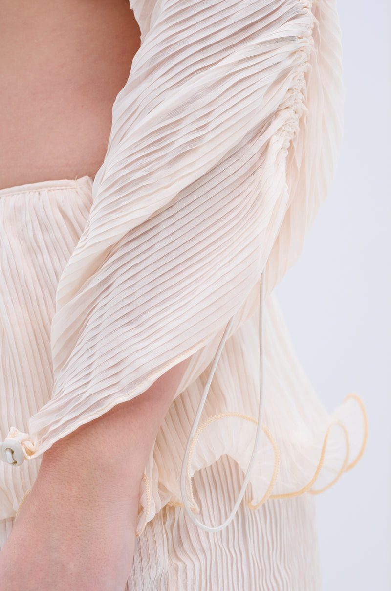 RUFFLE HEAVEN BLOUSE