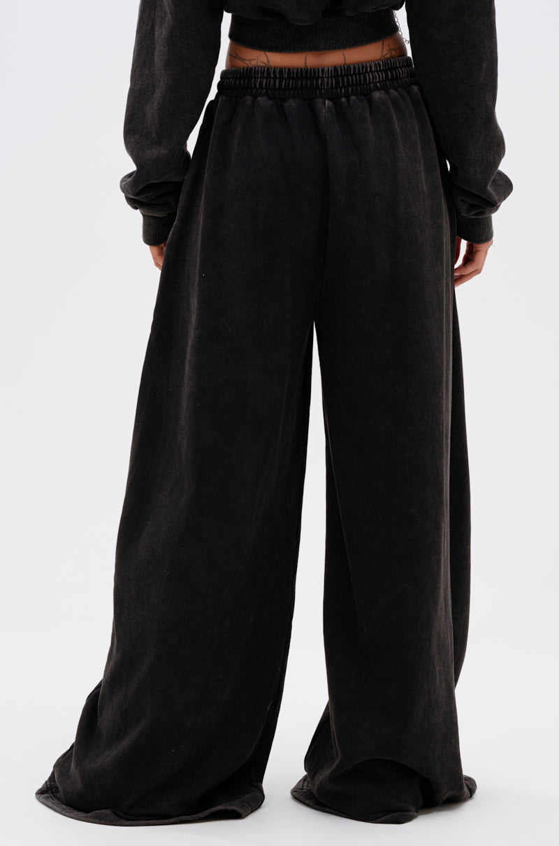 LUCKY ELEVEN WIDE LEG JOGGER