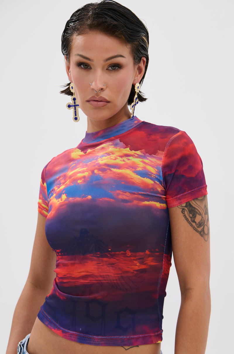 HEAD IN THE CLOUDS MESH SHORT SLEEVE TEE