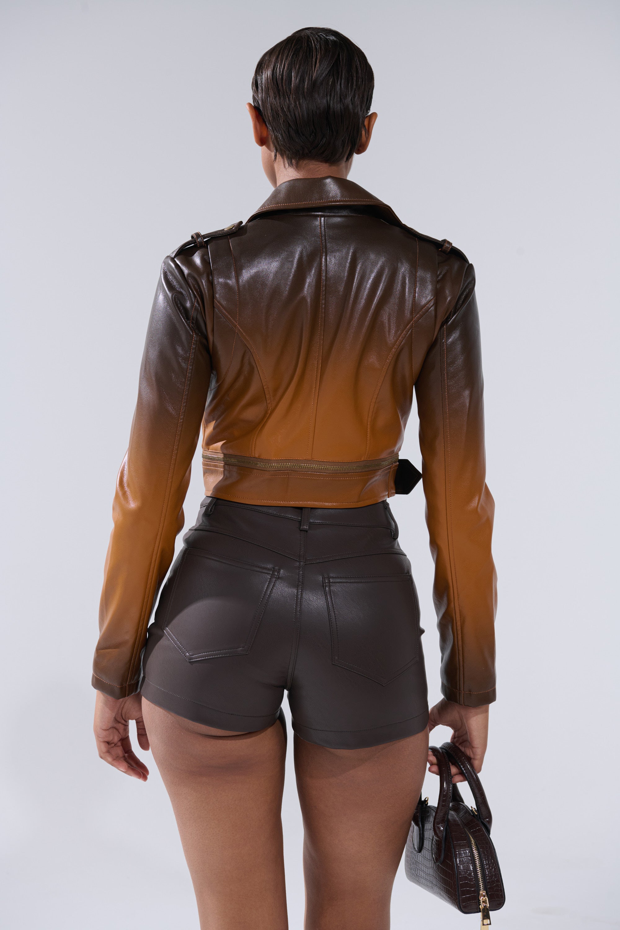 ENORA OMBRE MOTO