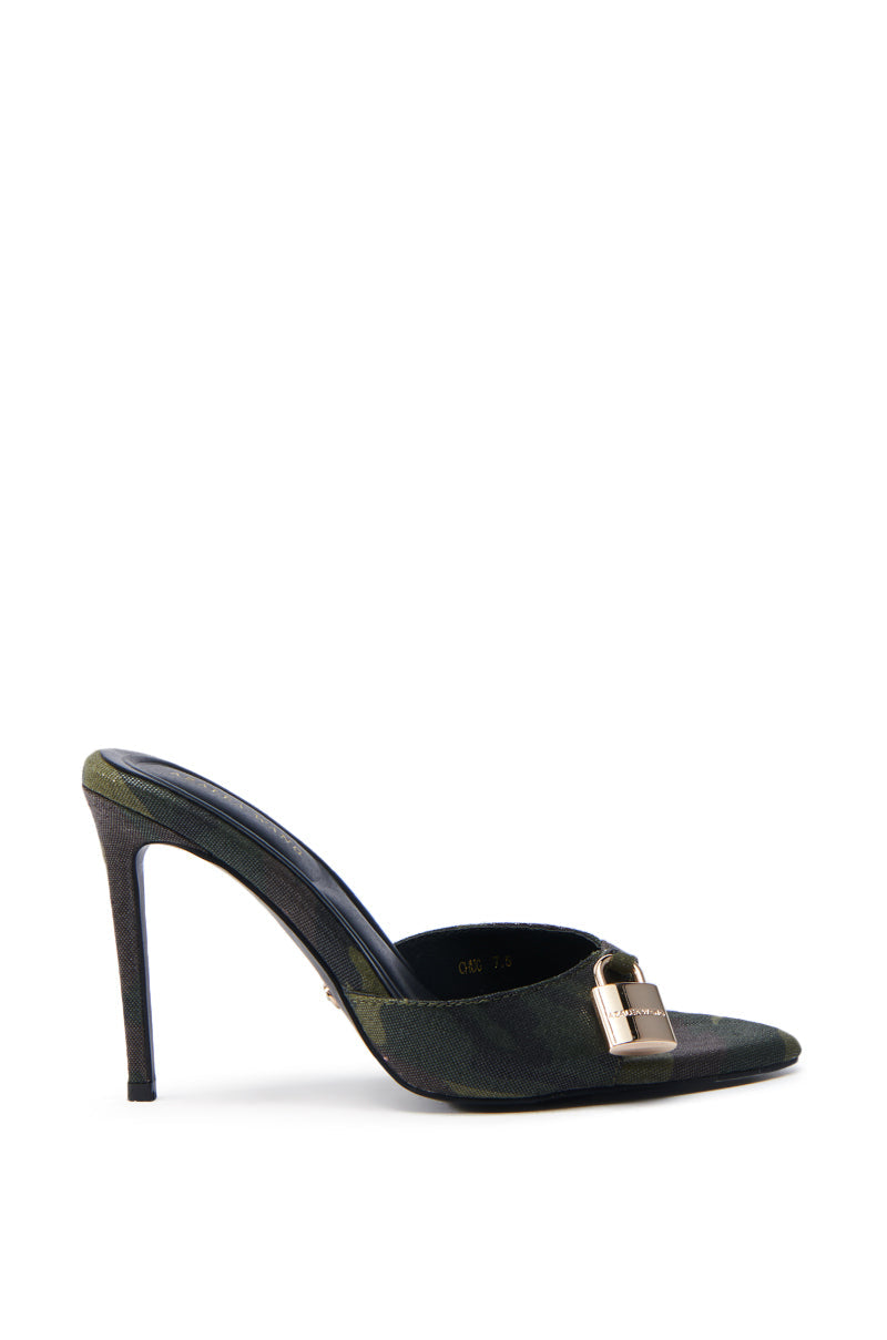 AZALEA WANG CHUG CAMO SANDAL