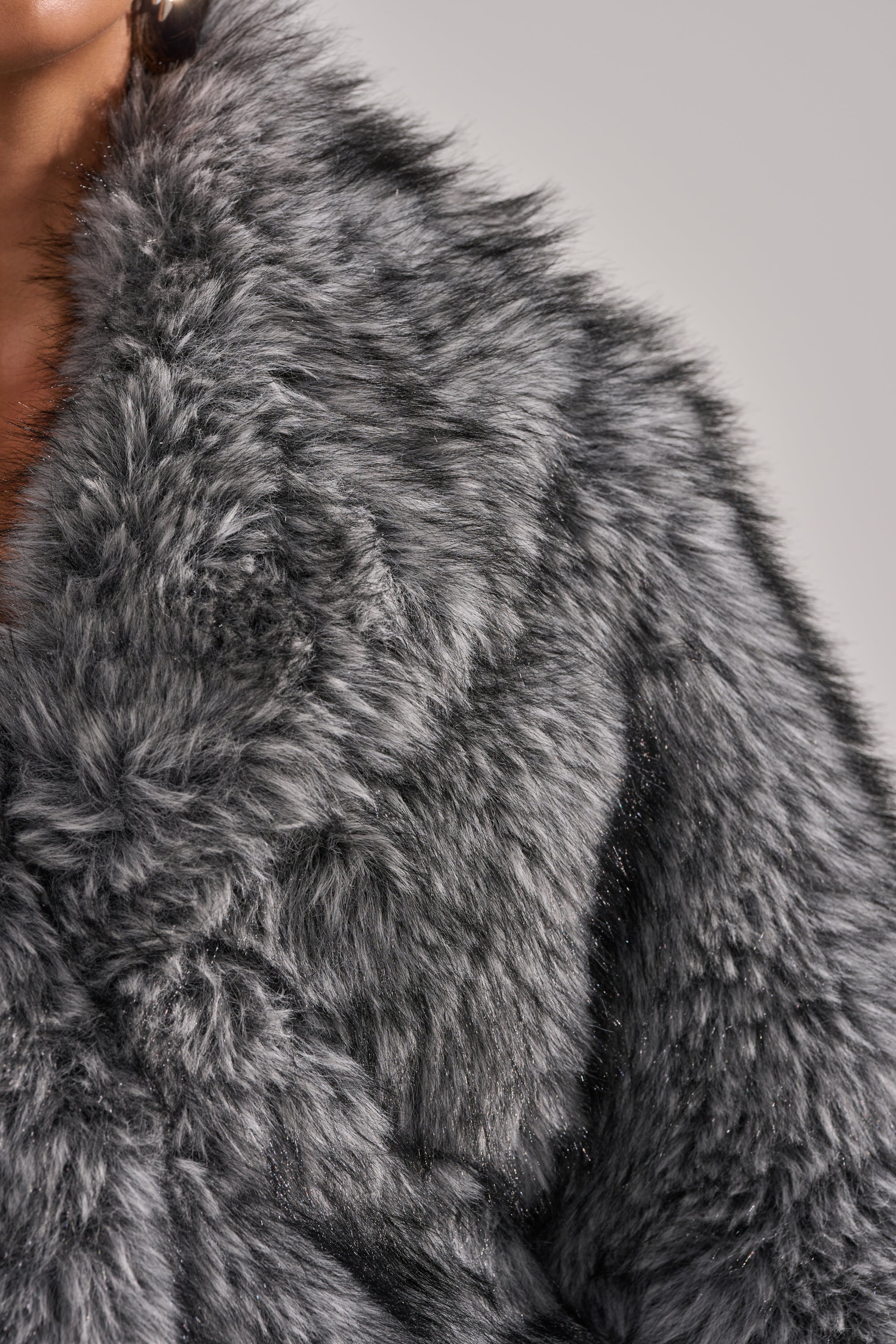 ELIXIR PANELED FAUX FUR IN GREY