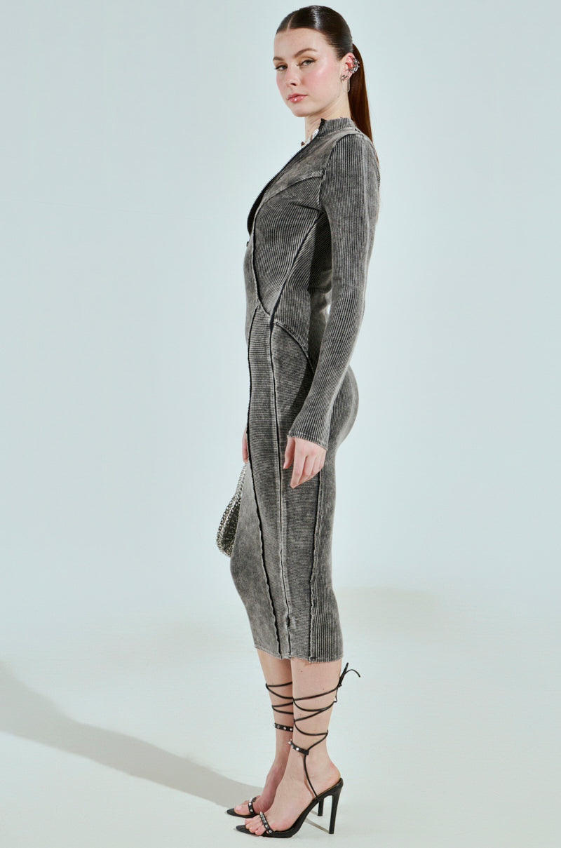 OFF THE RUNWAY SEAM DETAIL BODYCON