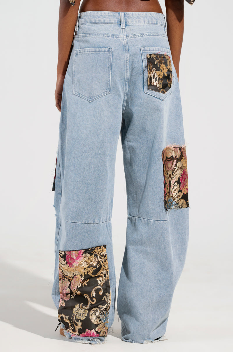 QUEENDOM BROCADE PATCH RELAXED DENIM