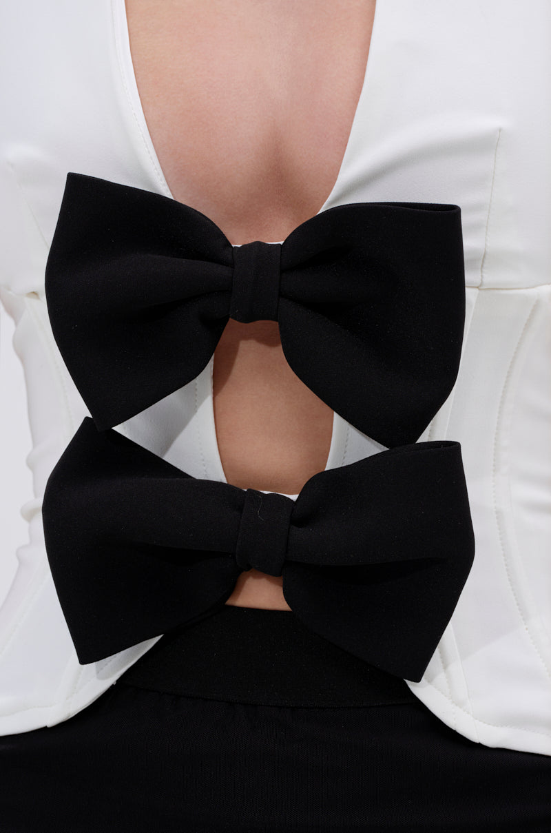 LOVE IS REAL BOW HALTER TOP