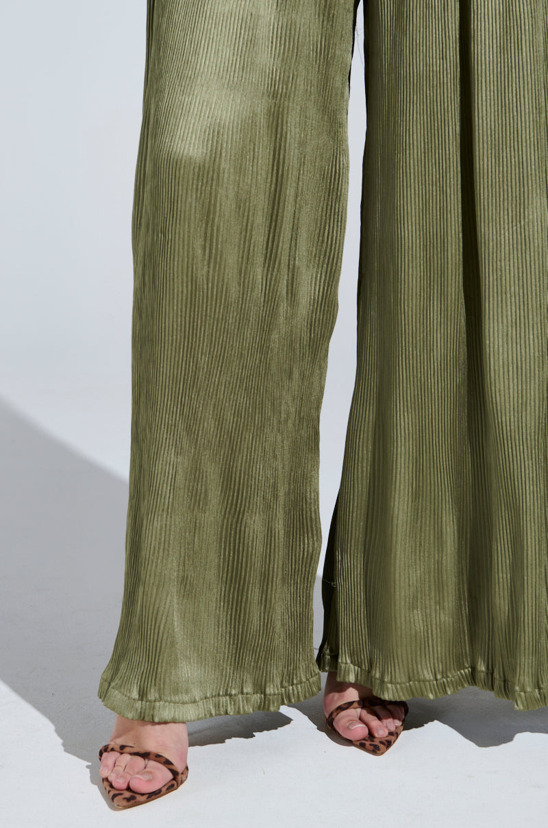 FLY AWAY WITH ME PLEATED PALAZZO PANT