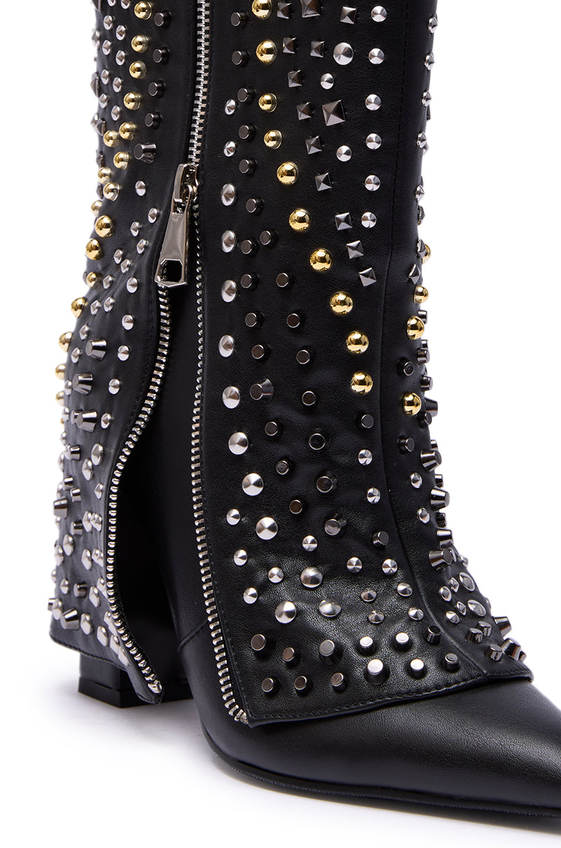 AZALEA WANG HENZI BLACK HARDWARE EMBELLISHED CHUNKY FOLD OVER BOOTIE