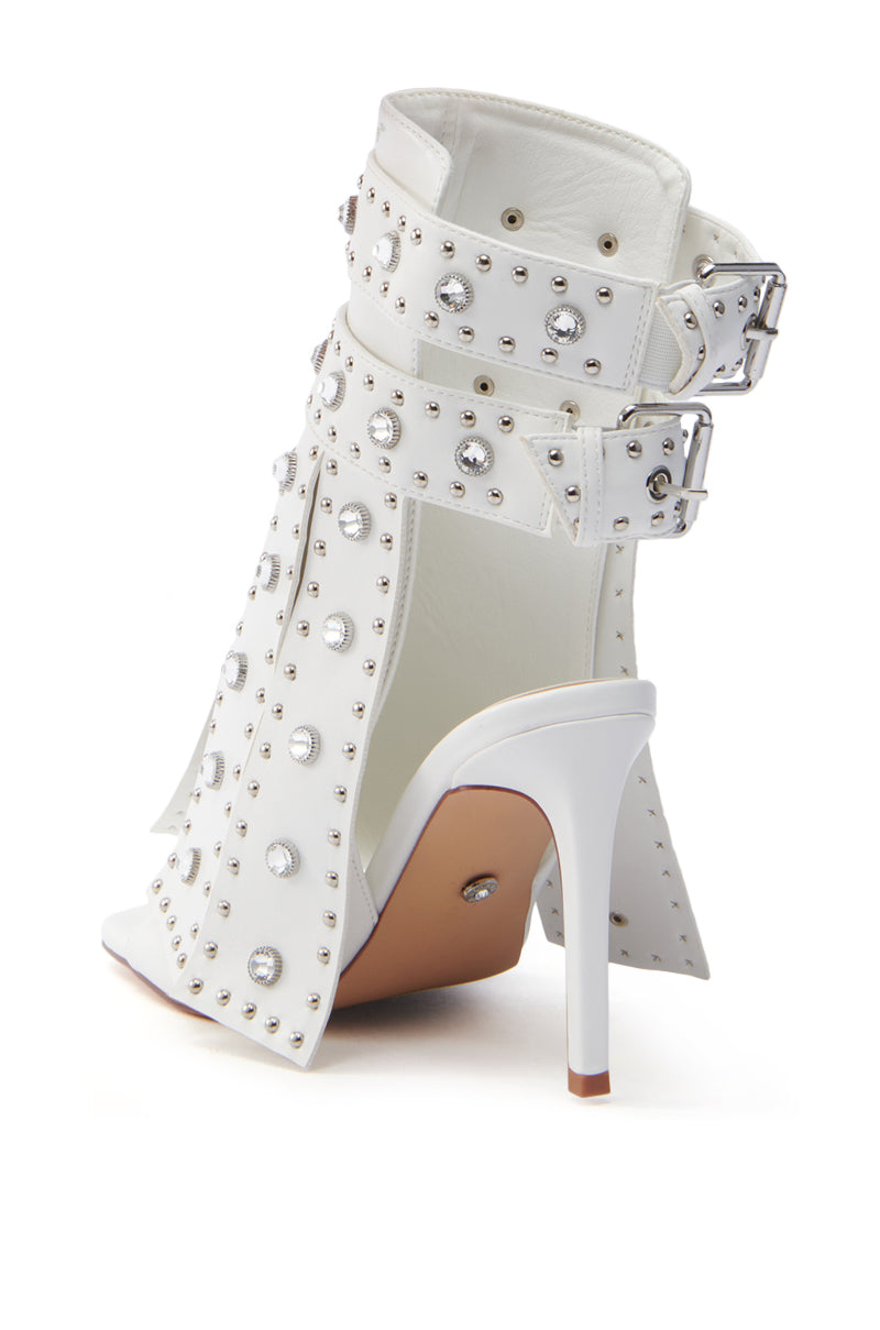 AZALEA WANG IRELYN WHITE EMBELLISHED SANDAL