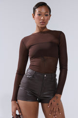 PAXTON RAW HEM LONG SLEEVE MESH TEE IN CHOCOLATE BROWN