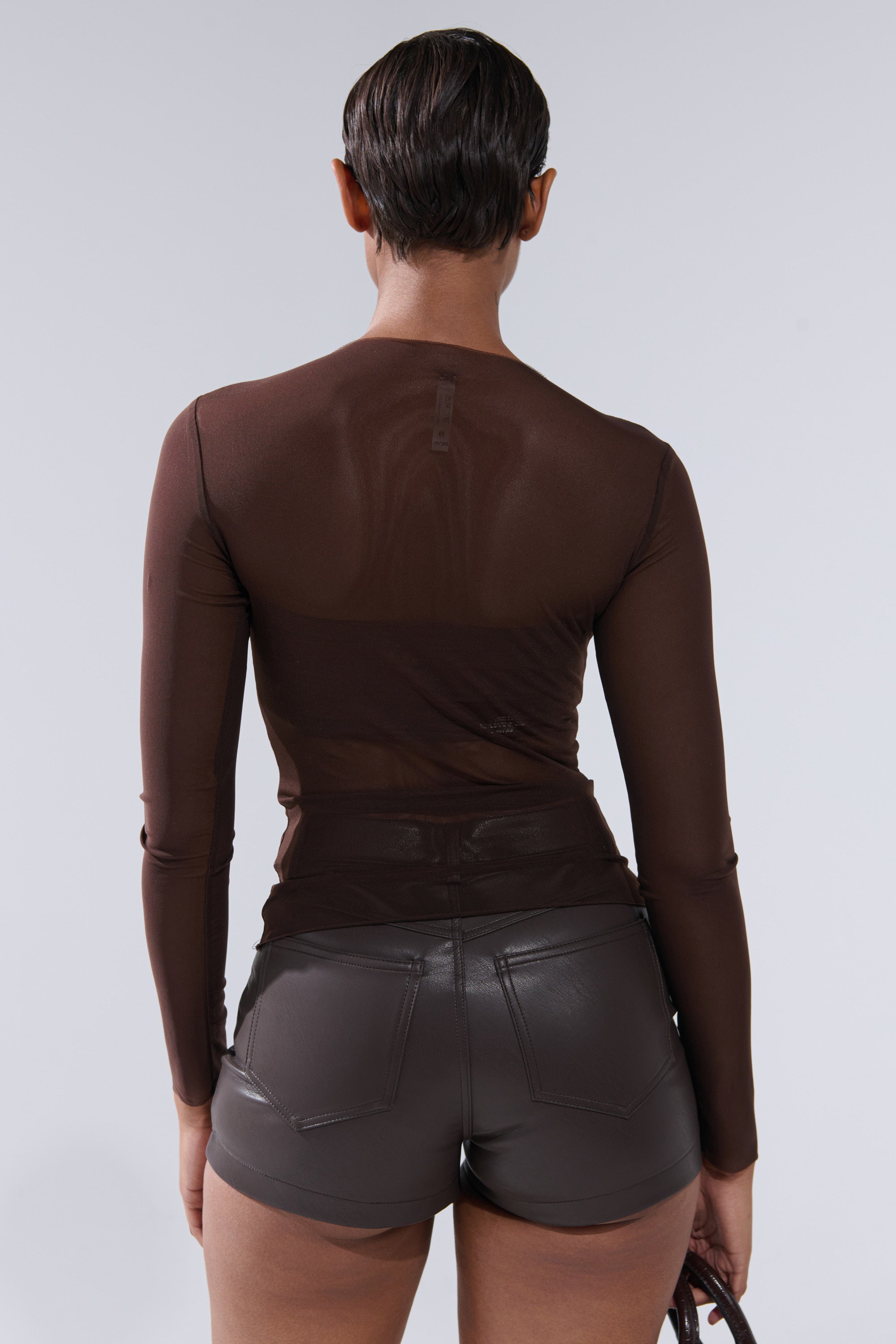 PAXTON RAW HEM LONG SLEEVE MESH TEE IN CHOCOLATE BROWN