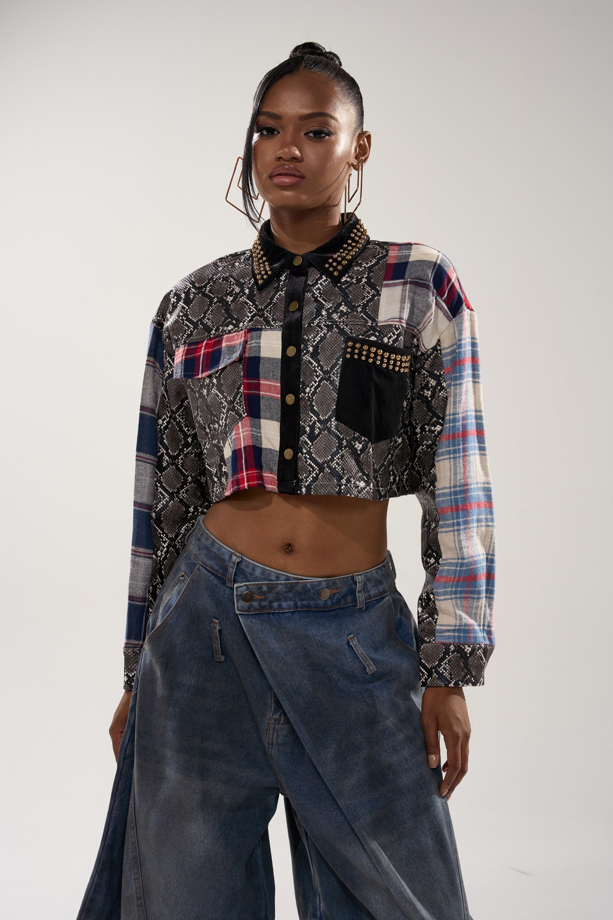 GUESS WHATS NEXT PLAID BUTTON DOWN