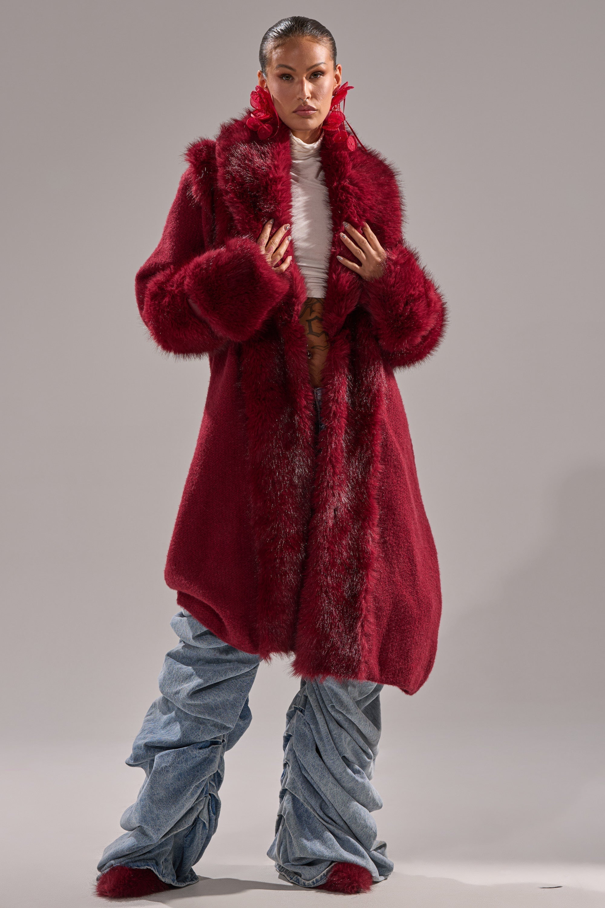 LUXE LIFE FUR CARDIGAN IN BURGUNDY