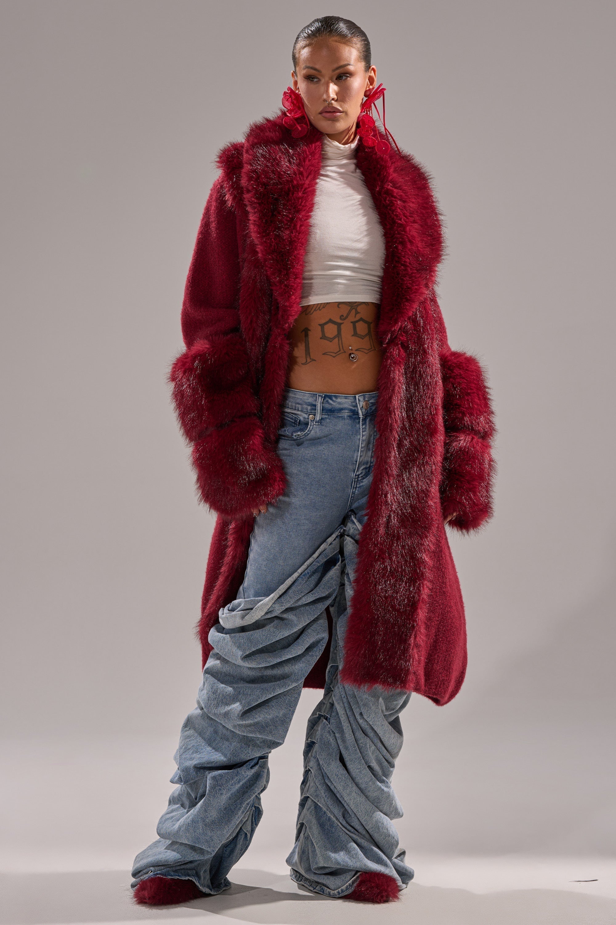 LUXE LIFE FUR CARDIGAN IN BURGUNDY