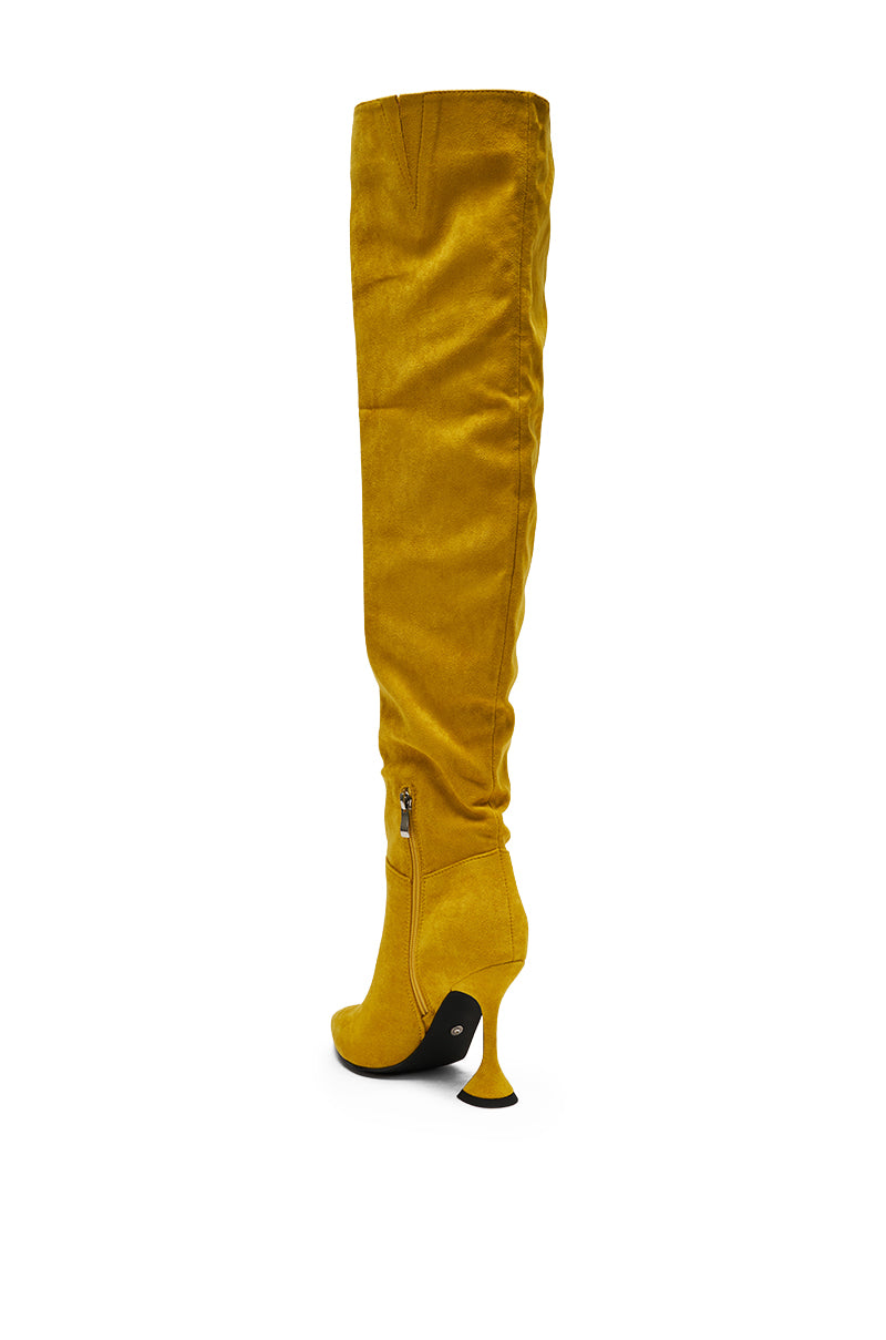AZALEA WANG STEPHAN YELLOW SUEDE CHUNKY BOOT