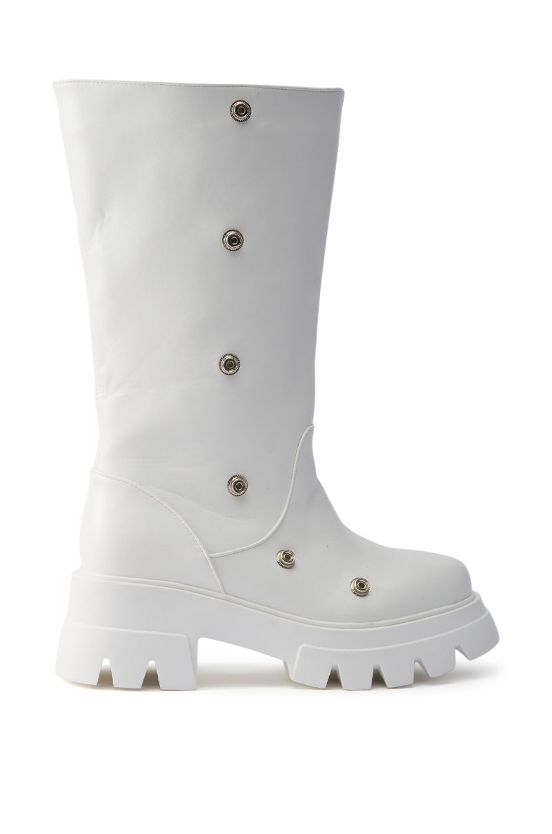 AZALEA WANG SYBEL WHITE SNAP DETAIL BOOTIE