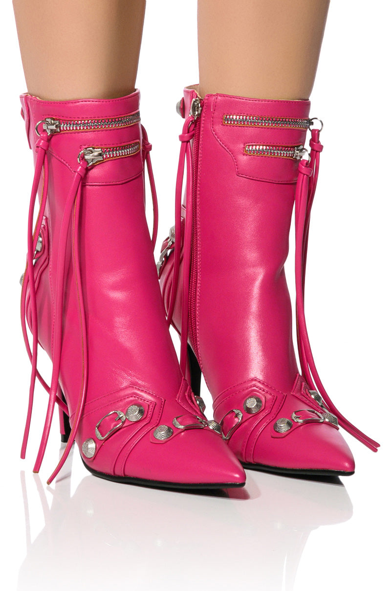 AZALEA WANG BROOKLYN PU BOOTIE IN PINK