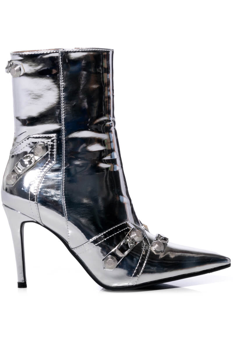 AZALEA WANG BROOKLYN METALLIC STILETTO BOOTIE IN SILVER