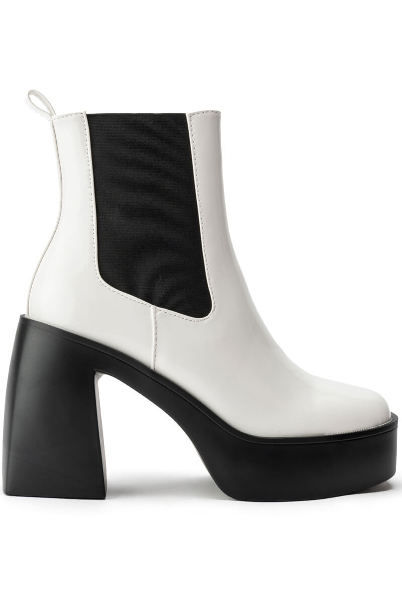 AZALEA WANG CHERRY CHUNKY BOOTIE IN BLACK WHITE