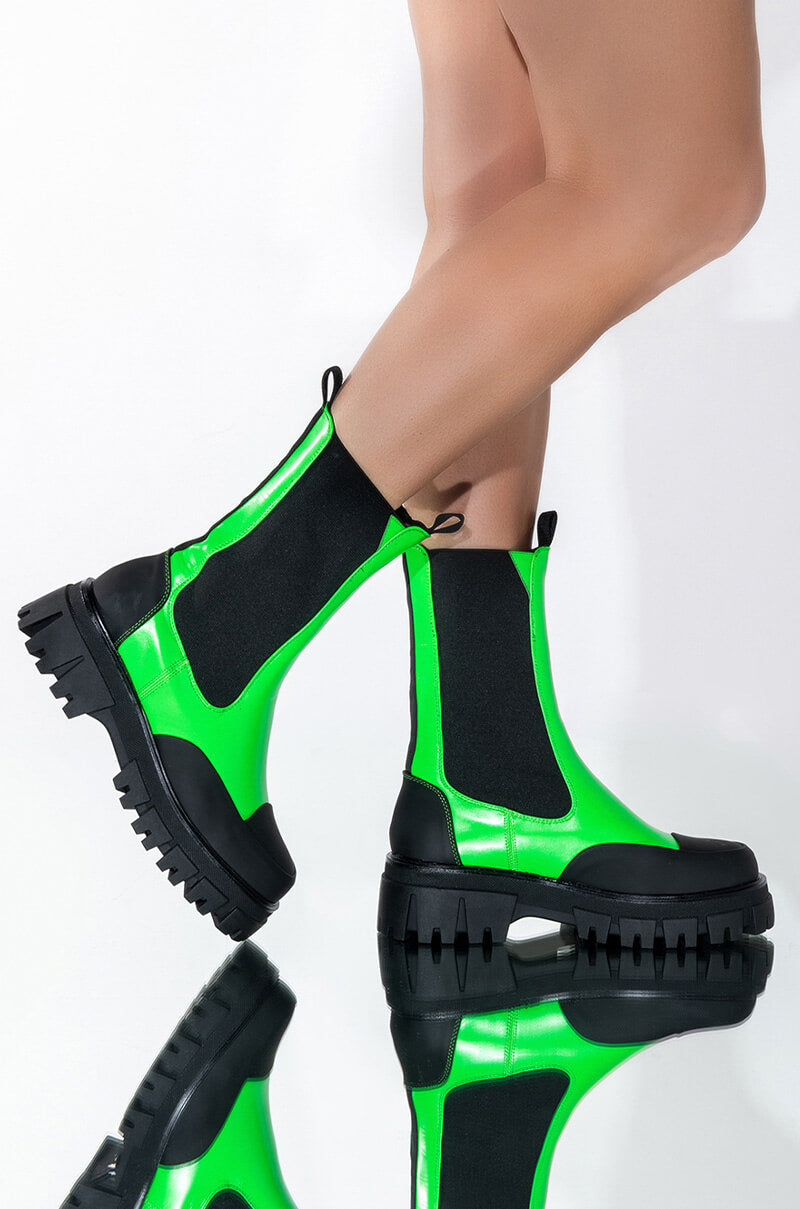 AZALEA WANG CRAZY LIKE ME FLATFORM BOOTIE IN GREEN