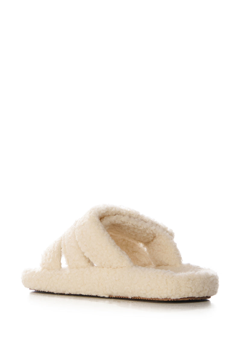 AZALEA WANG JACOBEAN CREAM FUZZY SANDAL