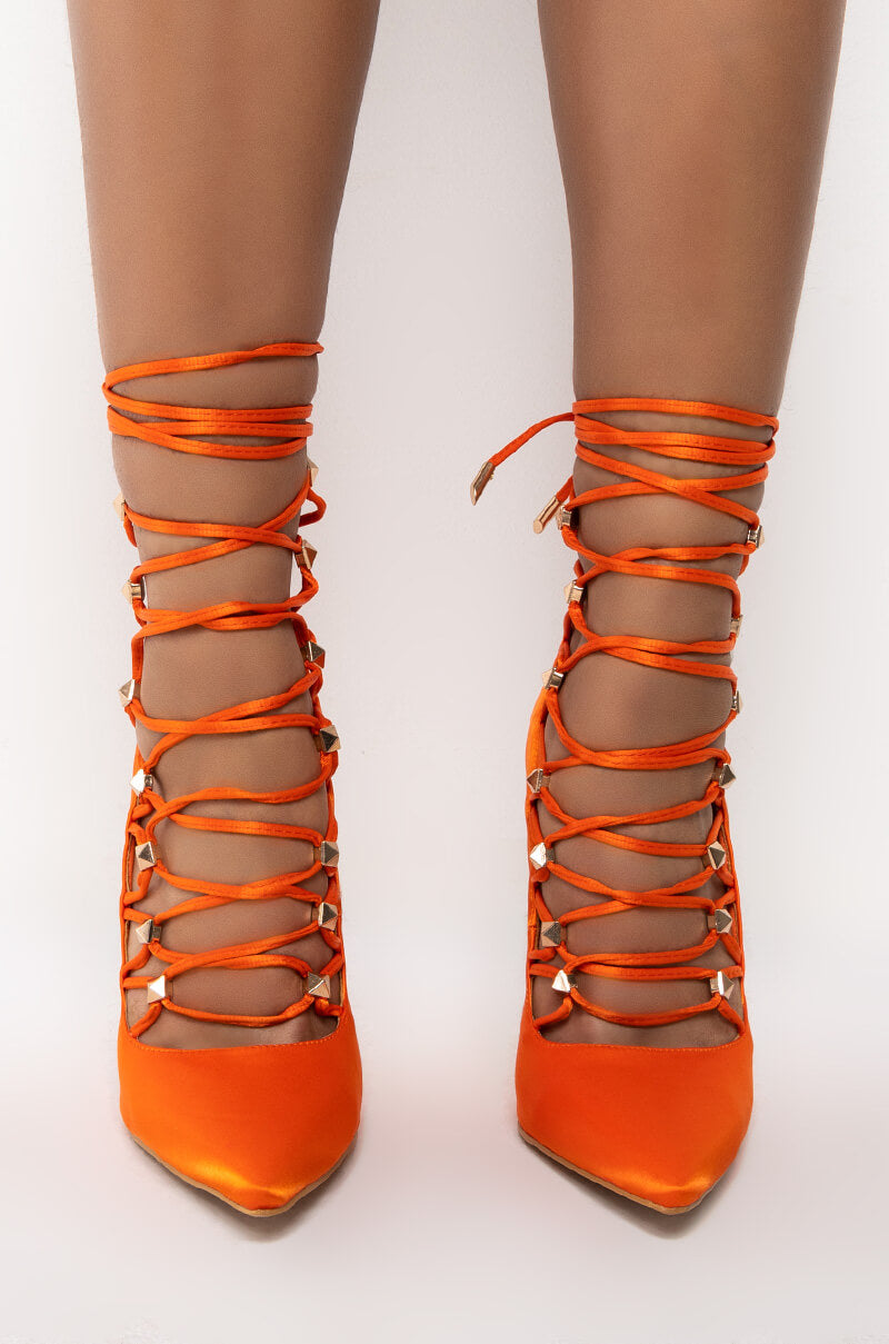 AZALEA WANG TURN IT DOWN STILETTO PUMP IN ORANGE