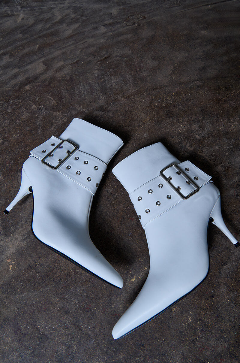 AZALEA WANG WHAT A FEELING BUCKLE BOOTIE IN WHITE