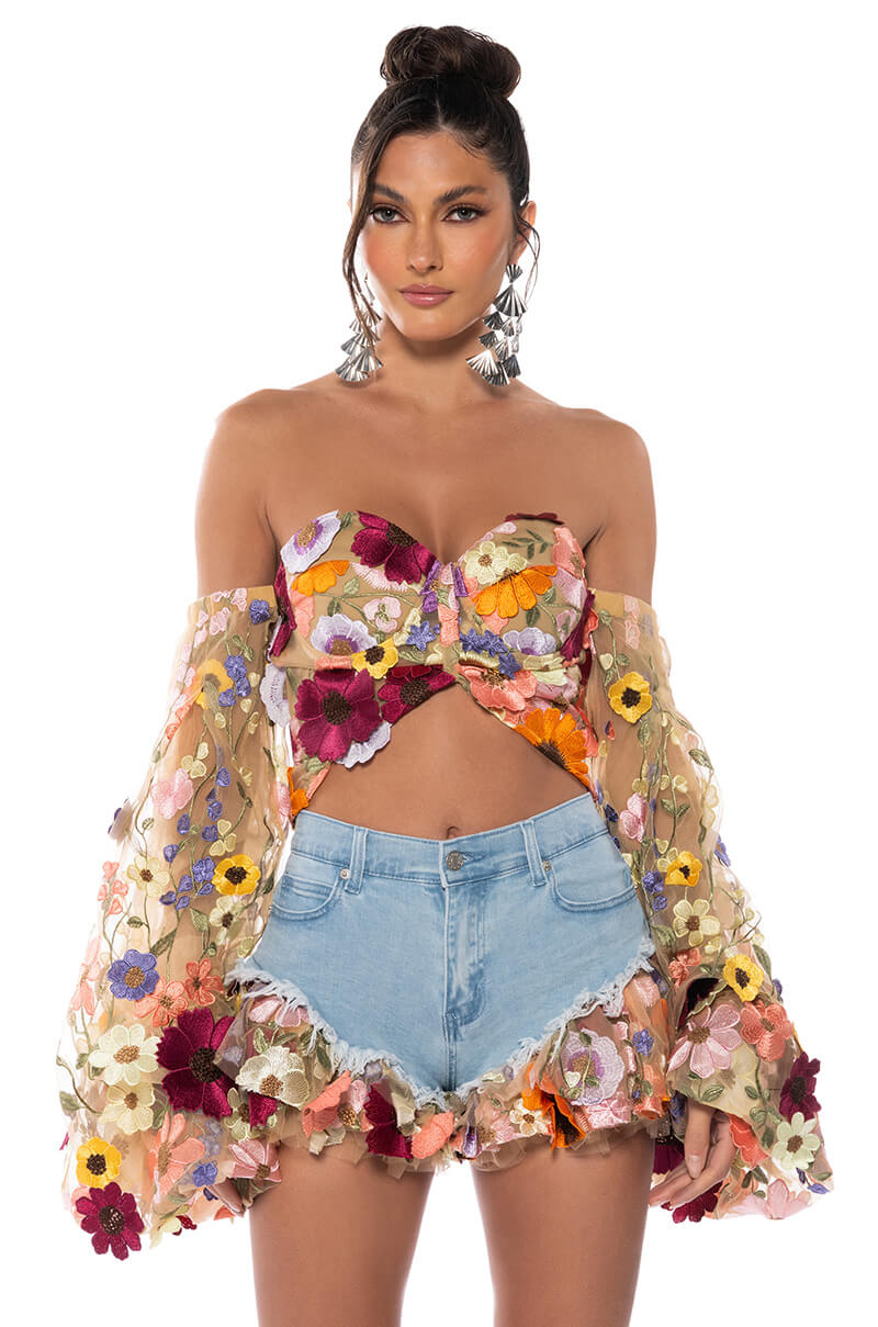 BOTANICAL BEAUTY CROPPED SHEER SLEEVE TOP