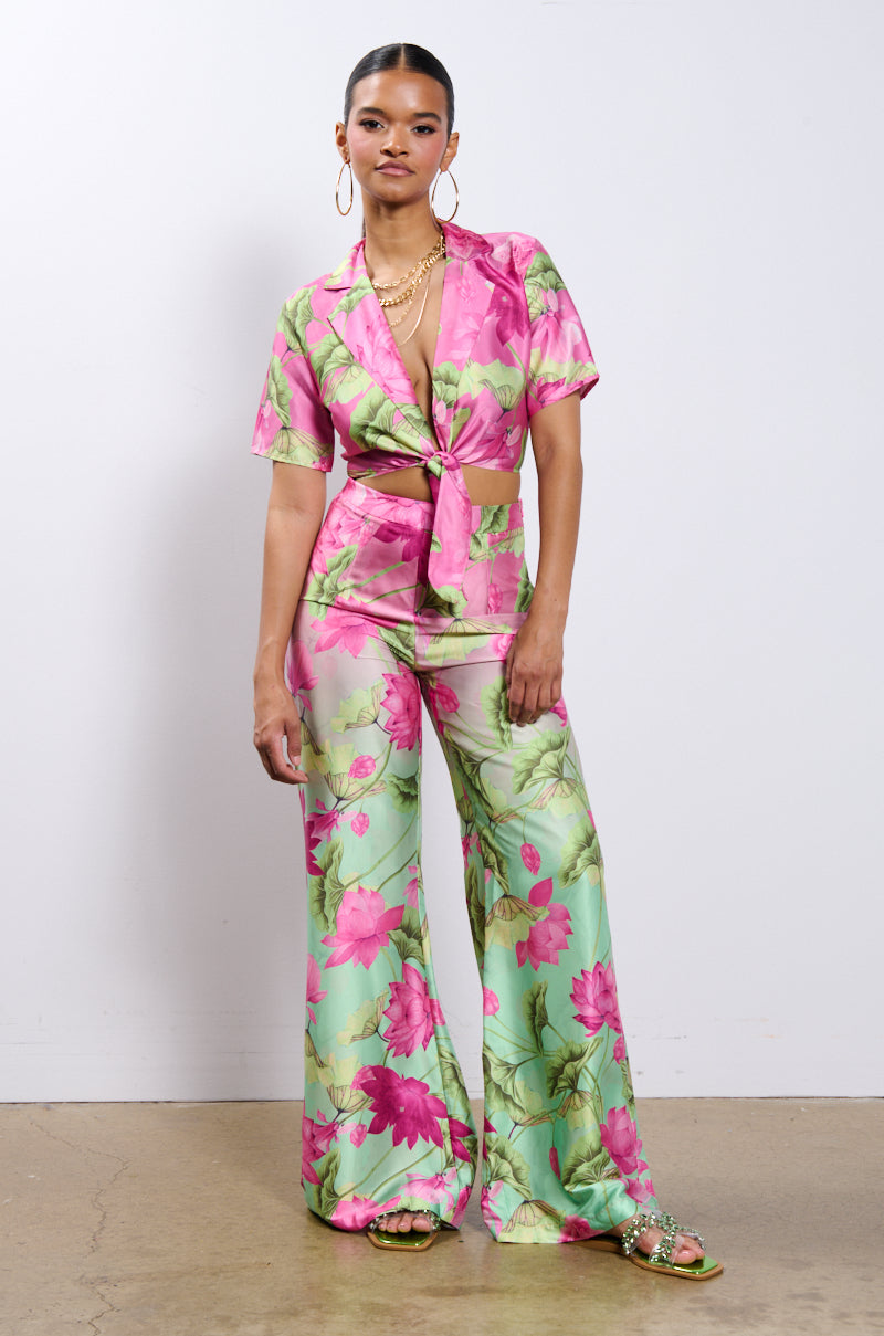 CATCH ME IN MIAMI PRINTED SATIN PANT