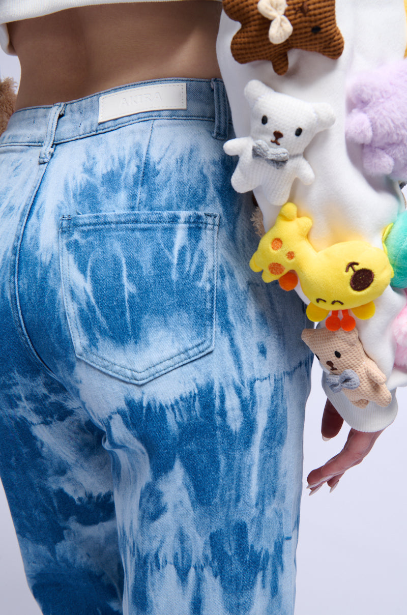 DENIM DYE AWAY ACID WASHED PLEATED WIDE LEG JEAN