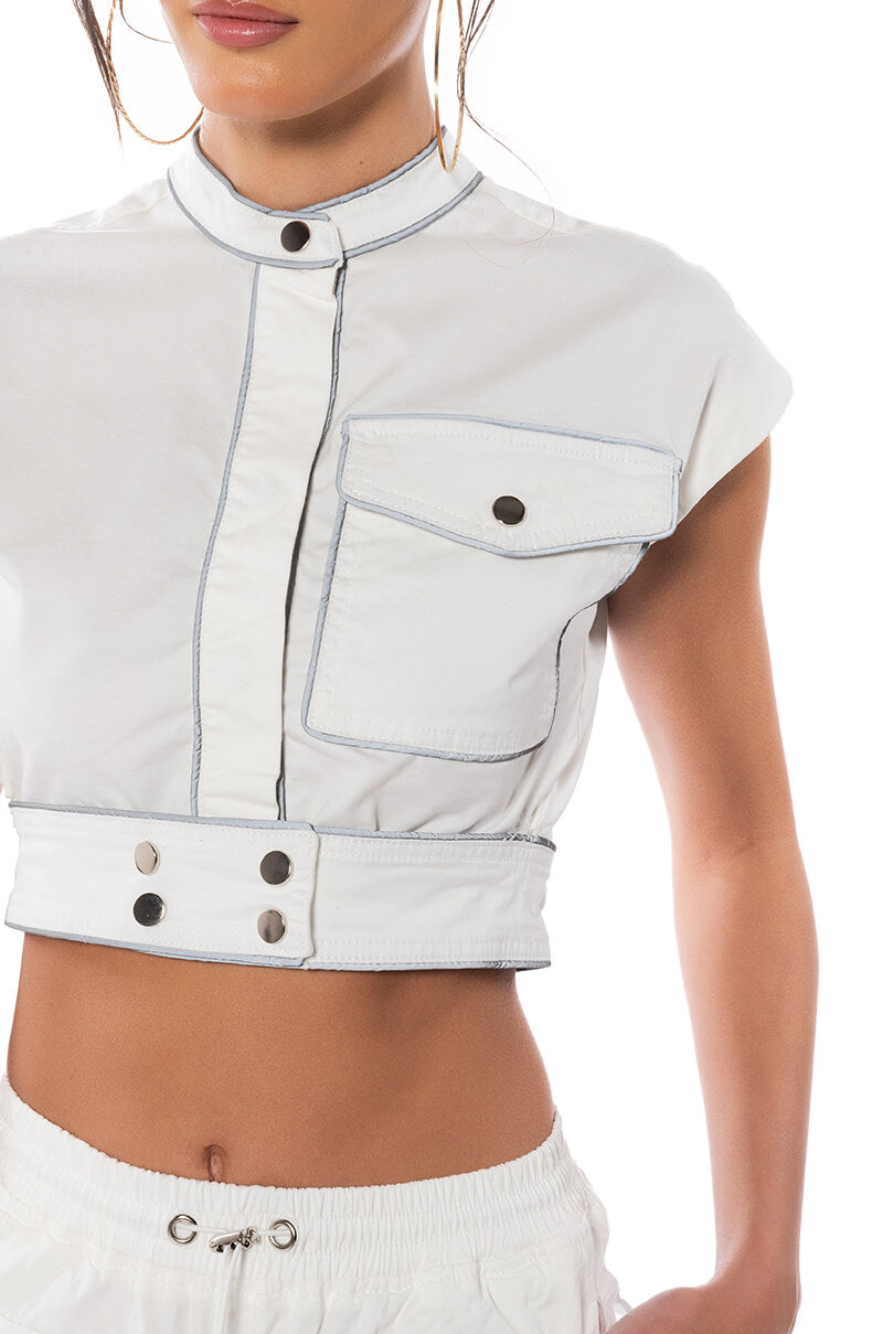 DESTINATION CROPPED CARGO TOP