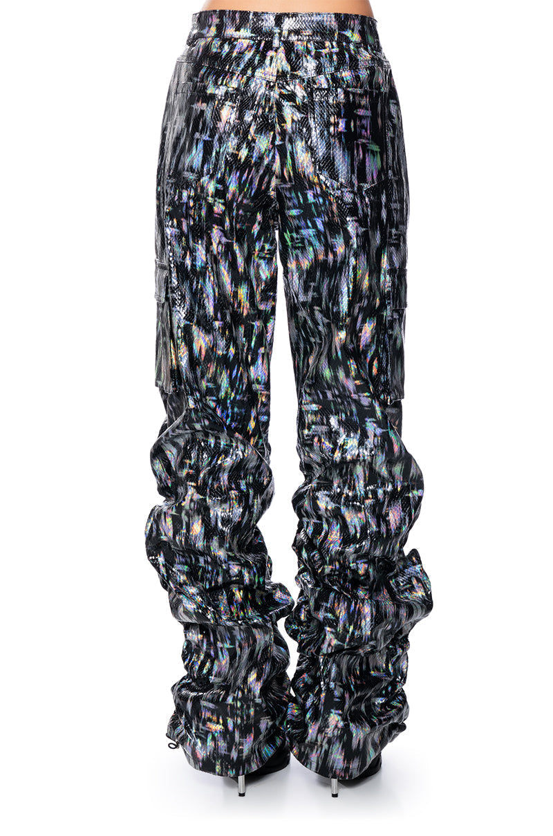 ENVISION ME RUCHED CARGO PANT