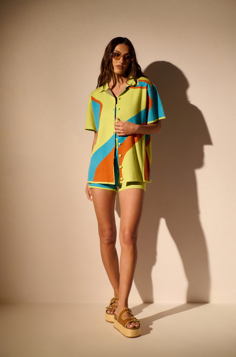 GET GROOVY KNIT BUTTON DOWN TOP