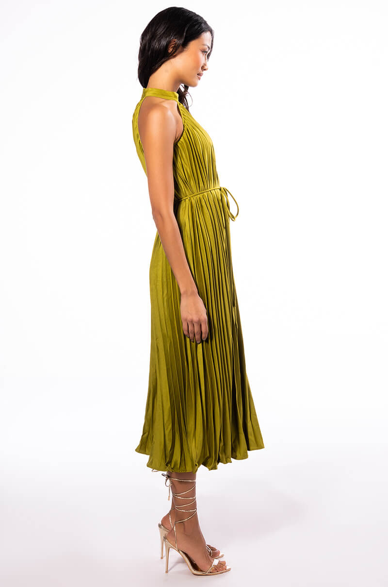 GO TO TOWN PLEATED DRESS