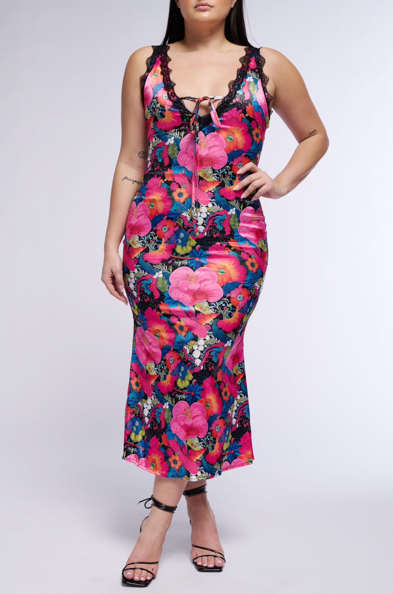 GROOVY BABY PRINTED SATIN MIDI DRESS