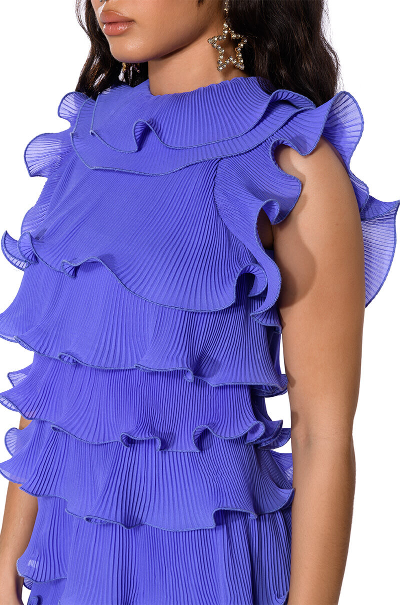IT'S GIVING FLUTED MAXI DRESS