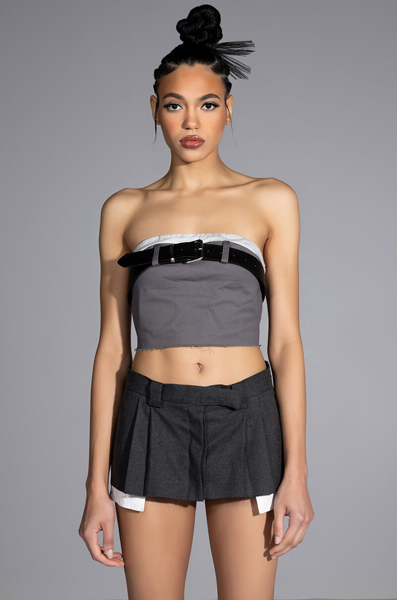 KISSES BELTED CROP TOP