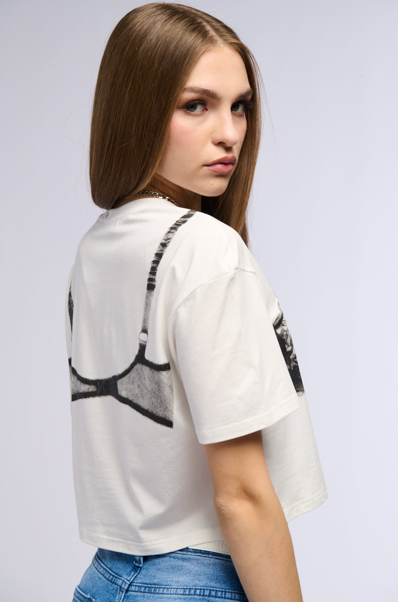 LOVE ME LIKE THAT GRAPHIC TEE
