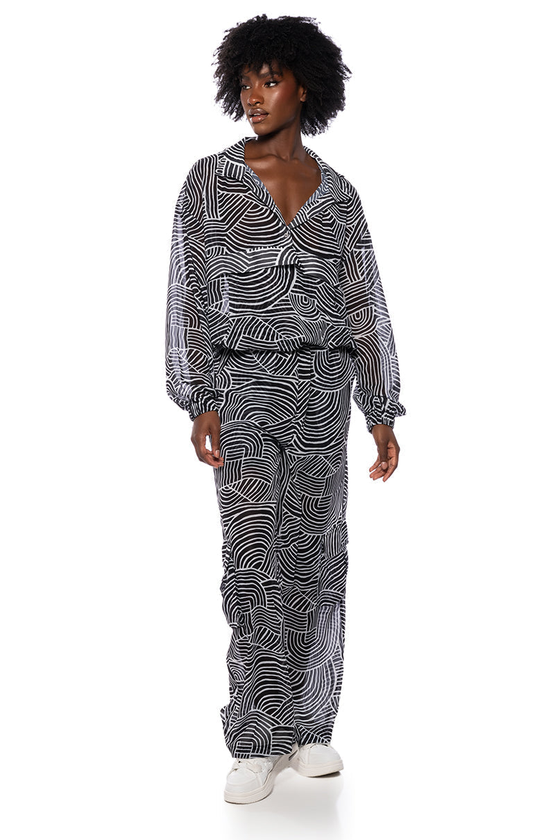 NEVER ENDING HILLS LIGHT PULLOVER