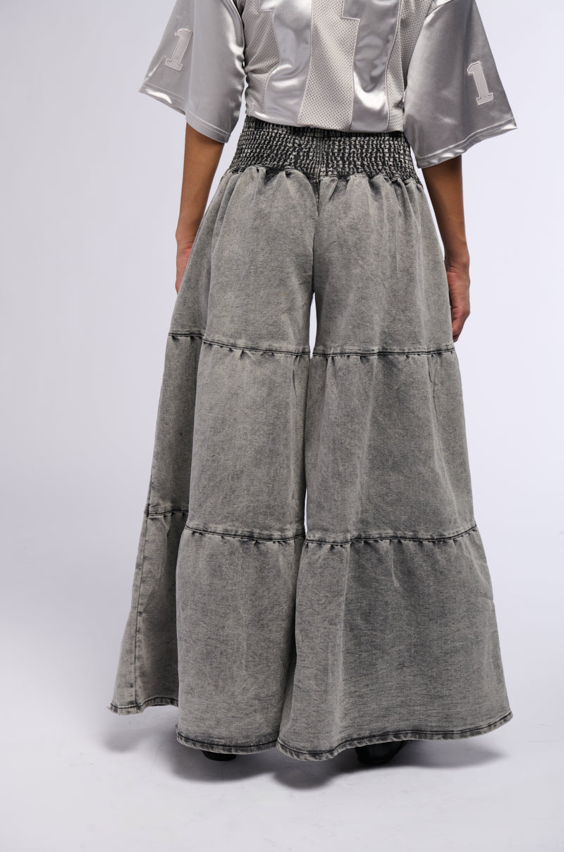 NIKIA TIERED WIDE LEG DENIM JEAN