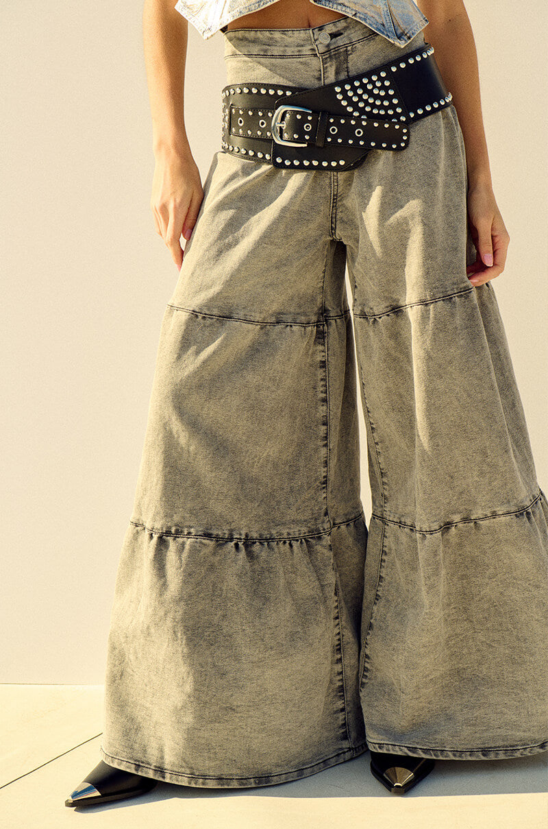 NIKIA TIERED WIDE LEG DENIM JEAN