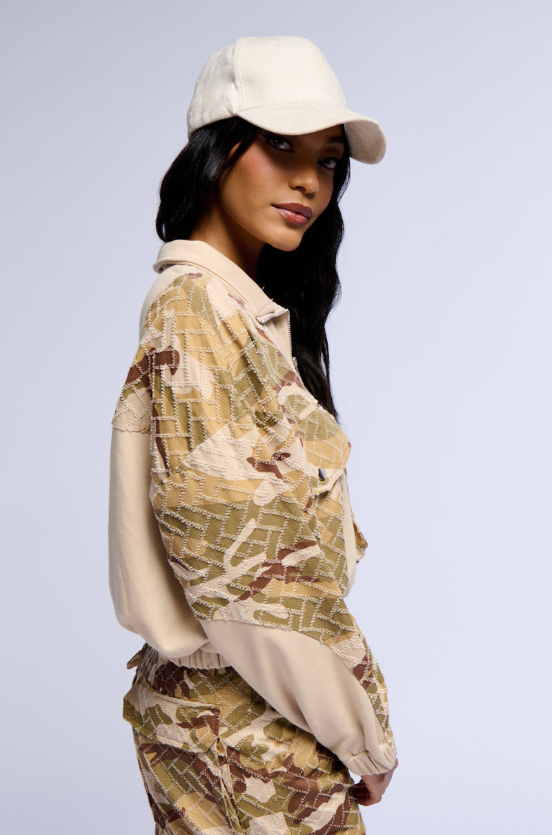 ON DUTY LONG SLEEVE CAMO PRINT SWEATSHIRT