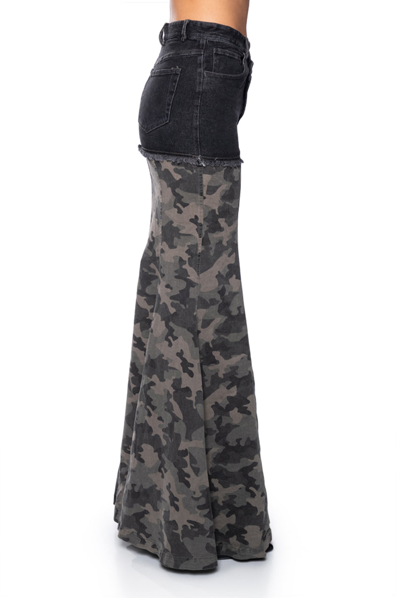 ON THE GO CAMO MAXI SKIRT