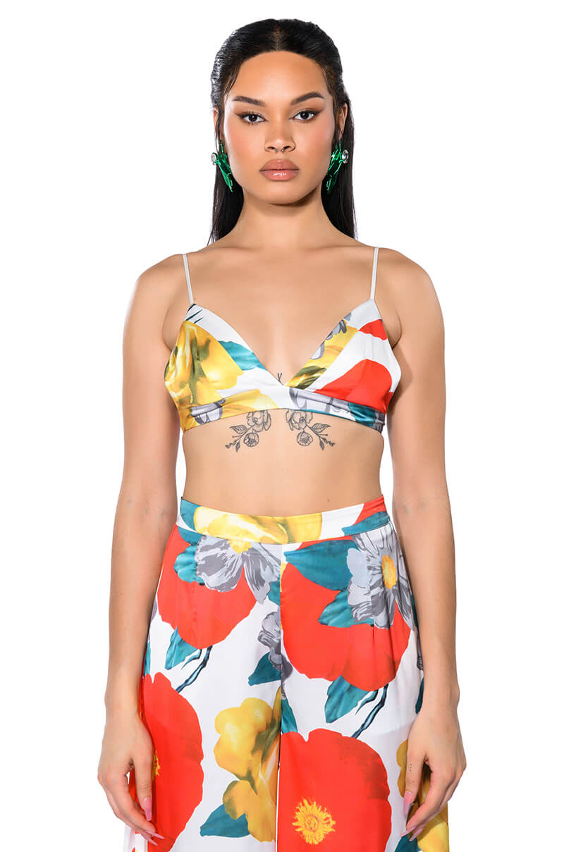 ON THE PATIO TRIANGLE BRALETTE