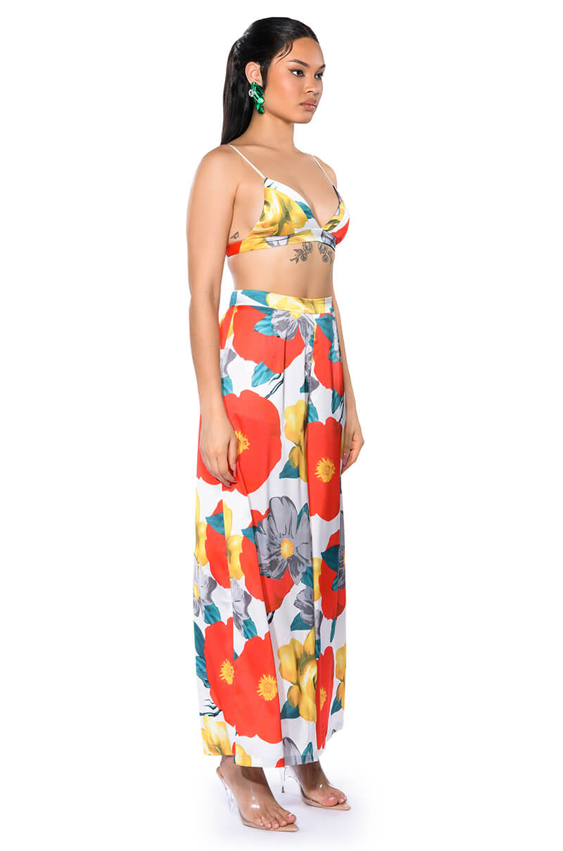 ON THE PATIO TRIANGLE BRALETTE