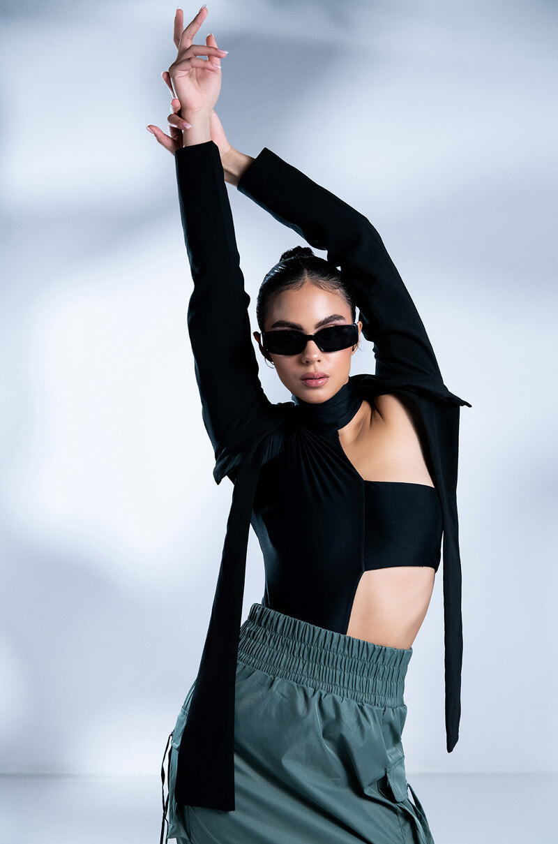 PEARL HEM ULTRA CROP BOLERO JACKET