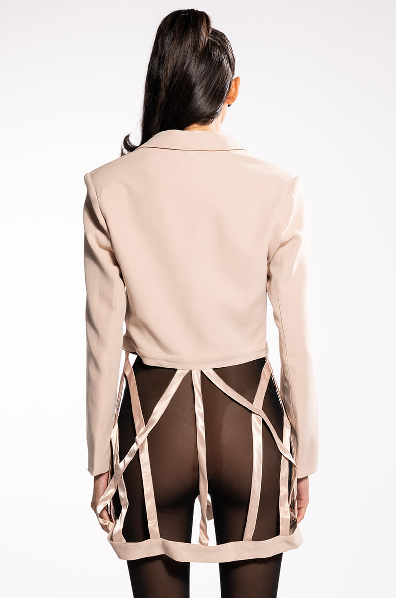 PROVENCE CAGED SATIN BUCKLE BLAZER