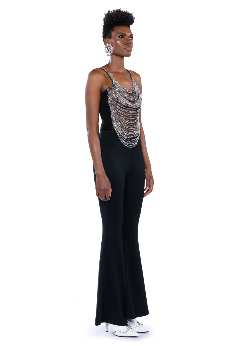 HEART CHAINED SLEEVELESS TOP