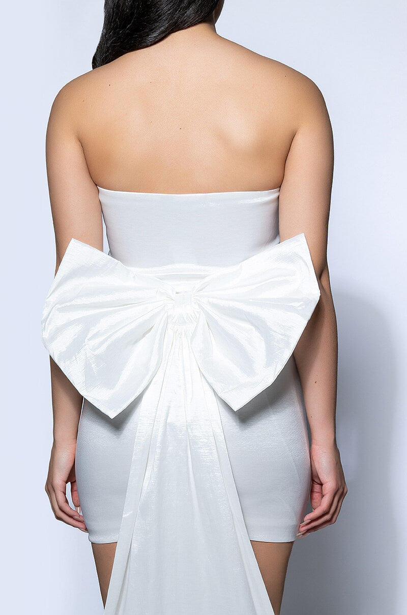 LILAH STATEMENT BOW MINI DRESS